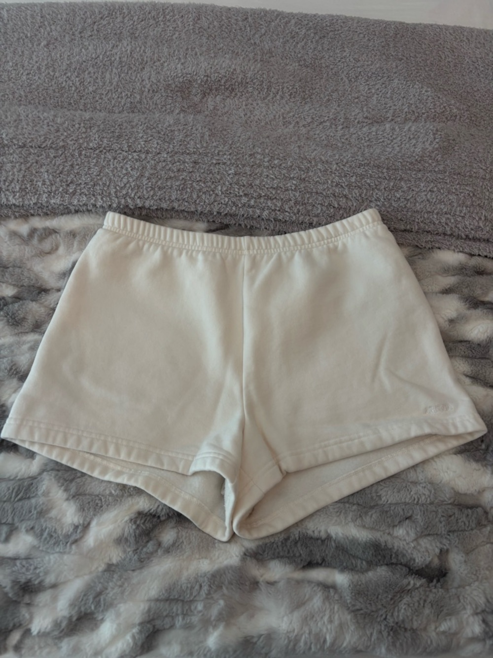 Aritzia Cozy Sweatfleece Perfect Hi-Rise Mini Short